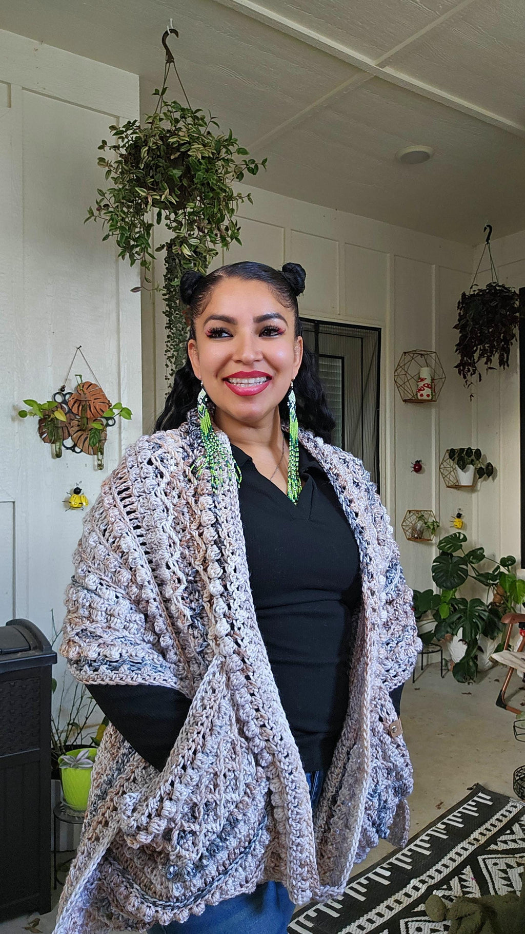 Boho Crochet Pocket Shawl: Textured Acrylic Knit