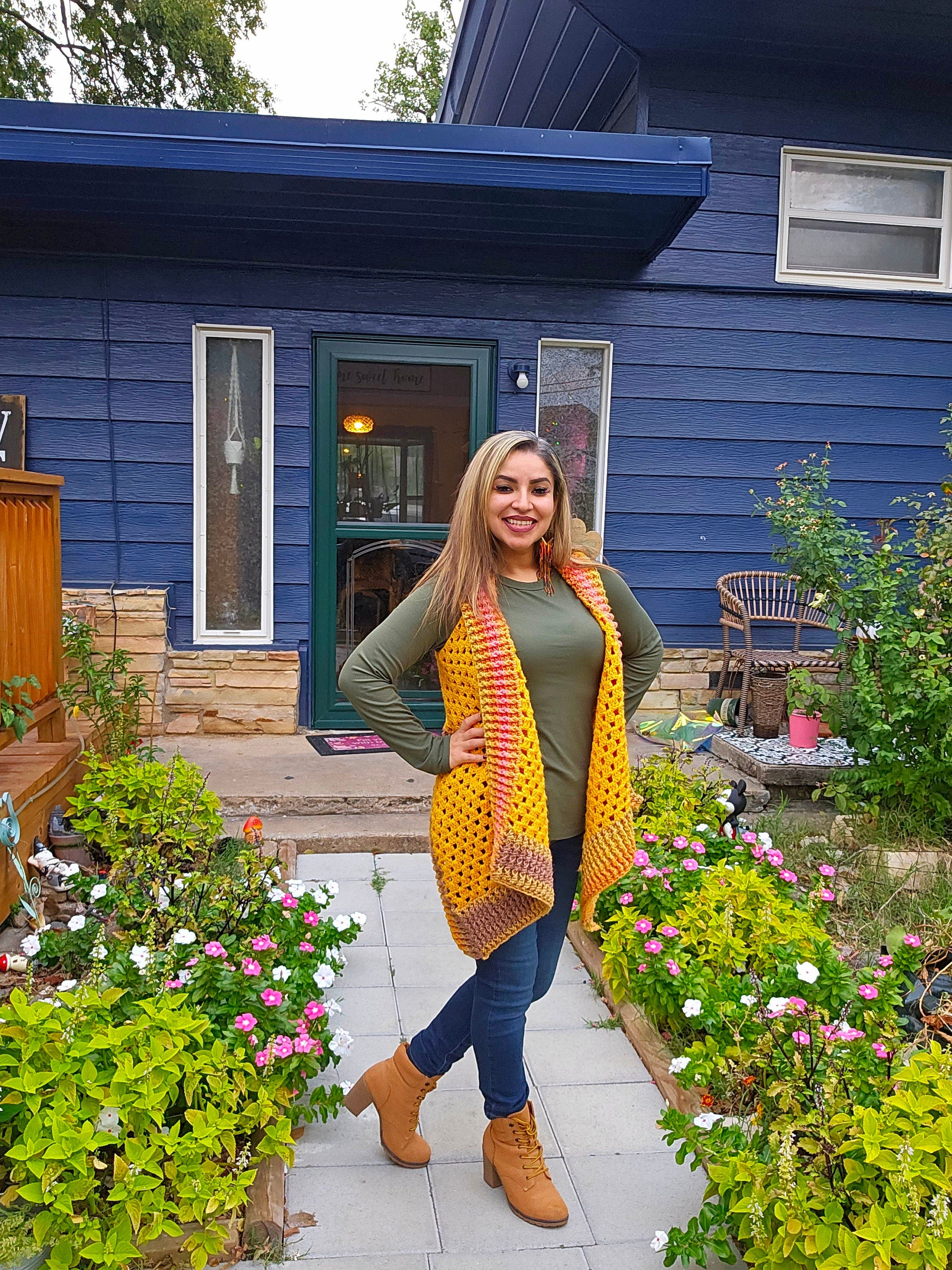 Gold Crochet Chloé Vest: Versatile Wardrobe Accessory