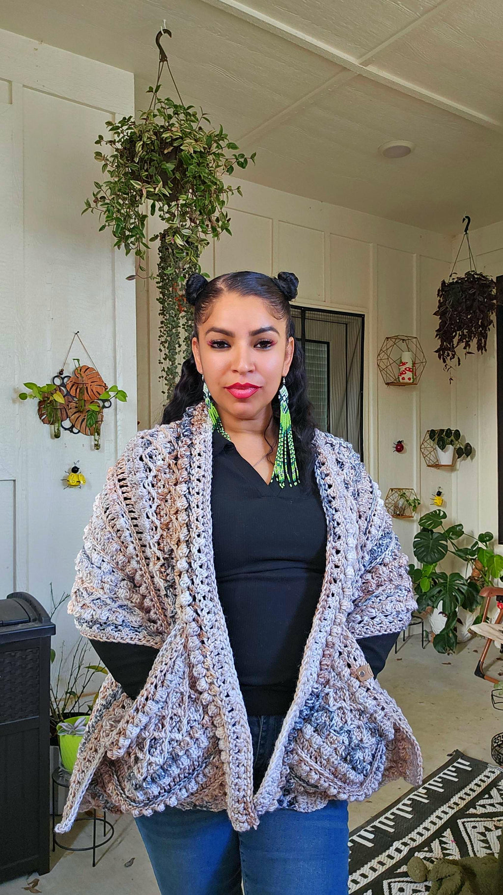 Boho Crochet Pocket Shawl: Textured Acrylic Knit