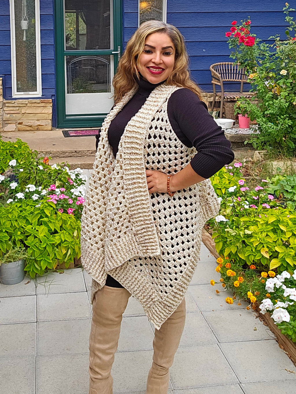 Tweed Crochet Vest: Chloé Style, Versatile Accessory