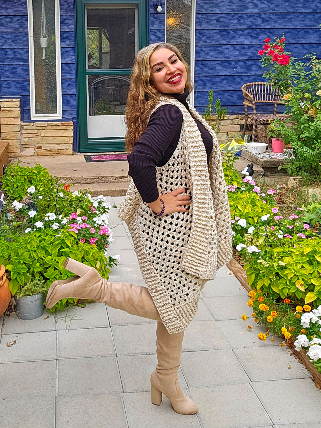 Tweed Crochet Vest: Chloé Style, Versatile Accessory